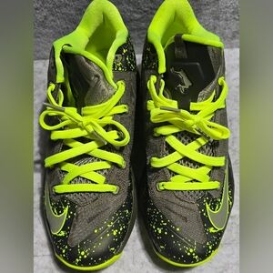  Nike LeBron 11 Low "Dunkman" sneakers Size 9.5